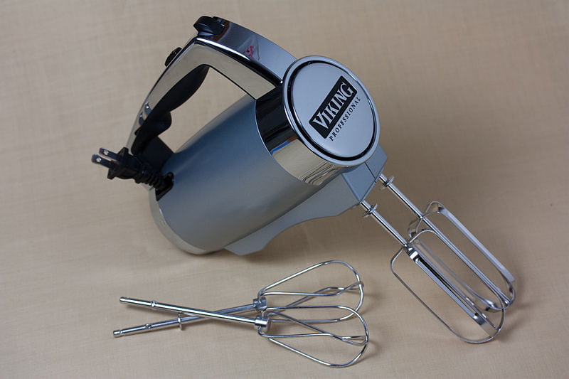 Mastering the Art of Baking: Tips and Tricks with a Hand Mixer